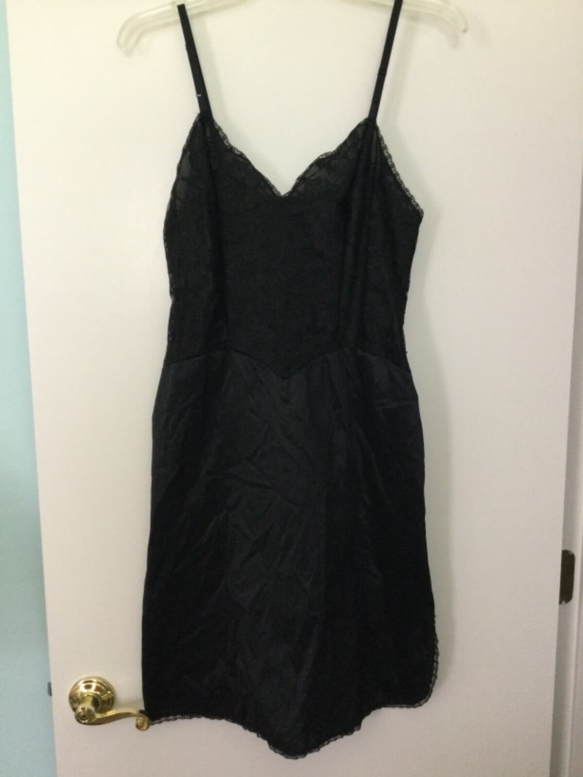 Vanity Fair Vintage Full Slip w/ Black Fitted? Lace Bodice & Hem Size 36 USA - Thumbnail 10