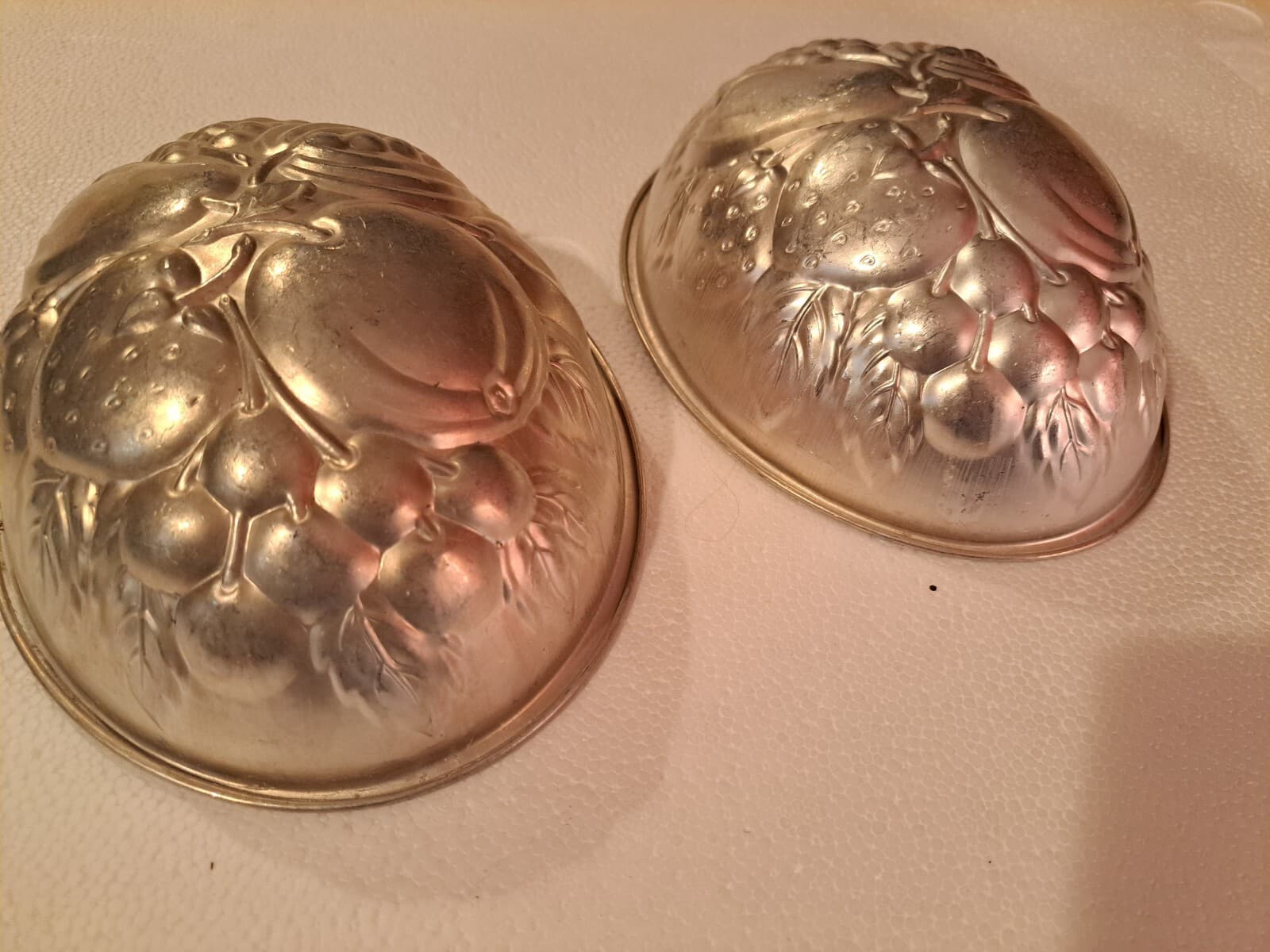 Vintage Pair Aluminum 8" Oval Egg w/ Fruit Design Molds Ice Jello Cake Chocolate - Thumbnail 6