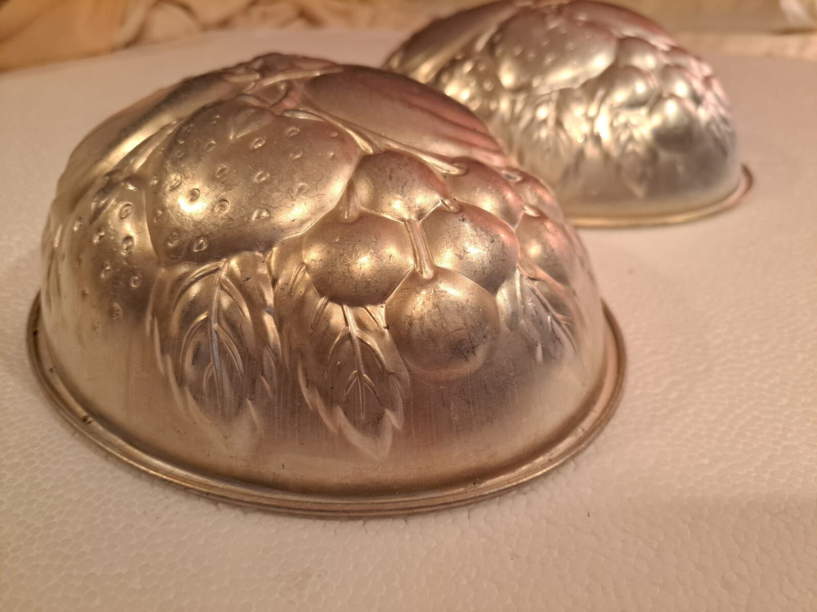 Vintage Pair Aluminum 8" Oval Egg w/ Fruit Design Molds Ice Jello Cake Chocolate - Thumbnail 8