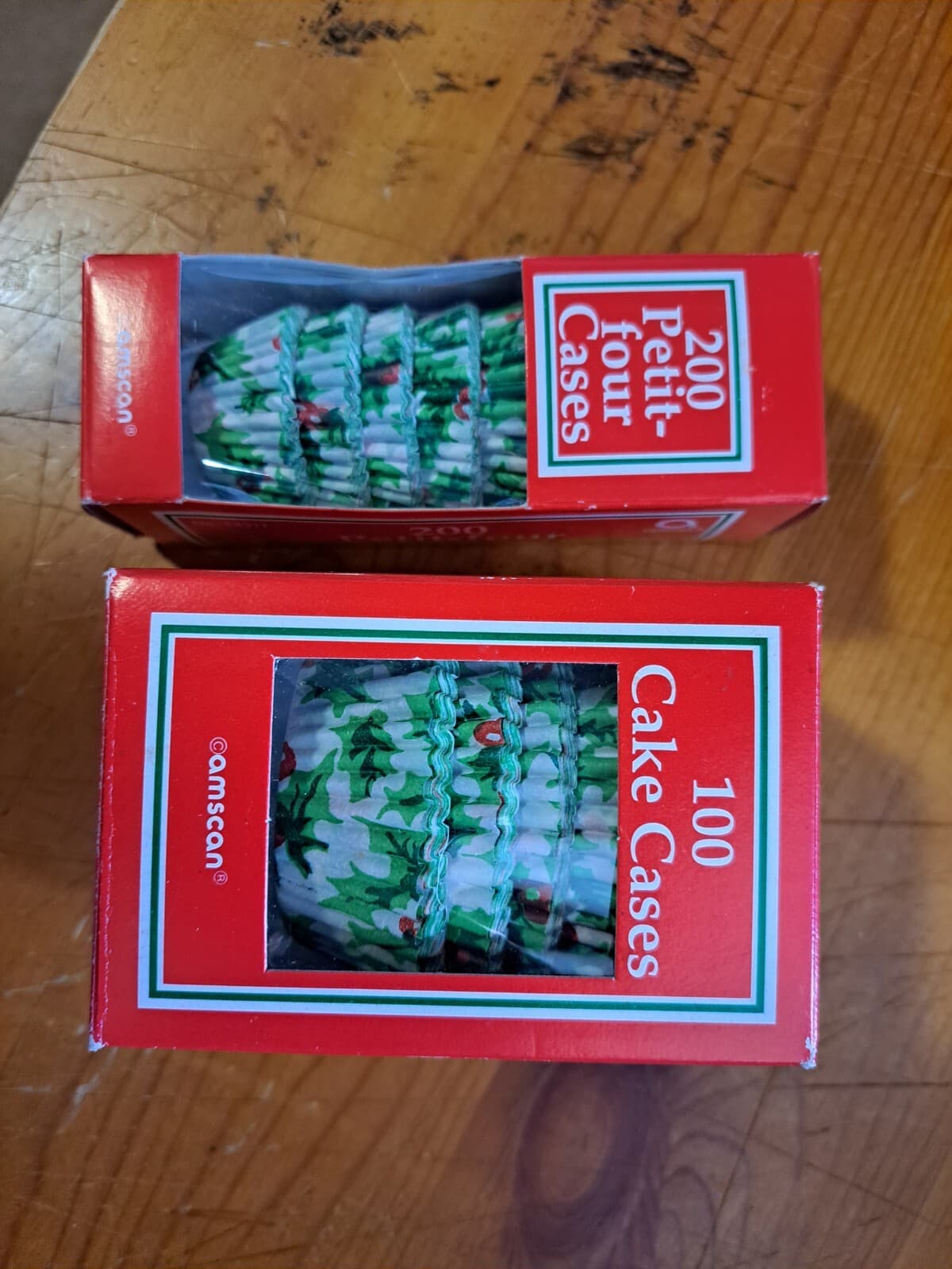 Amscan Christmas Baking 200 Petit-Four Cases Moules 100 Cupcake Liners Holly NOS - Thumbnail 2