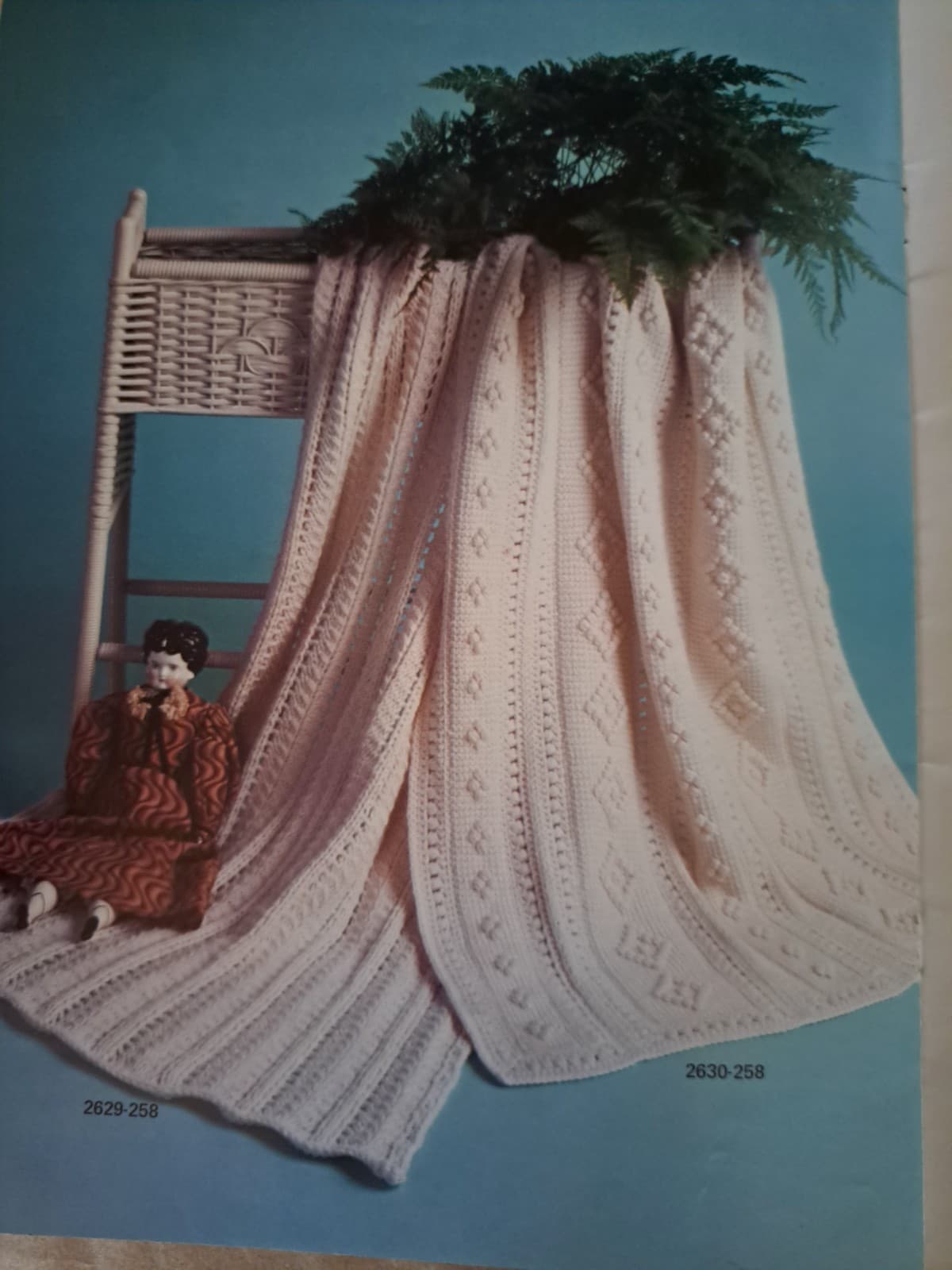 Winkin Blinkin Nod Baby Afghans Crochet Knit Broomstick 18 Patterns Bernat #258 - Thumbnail 7