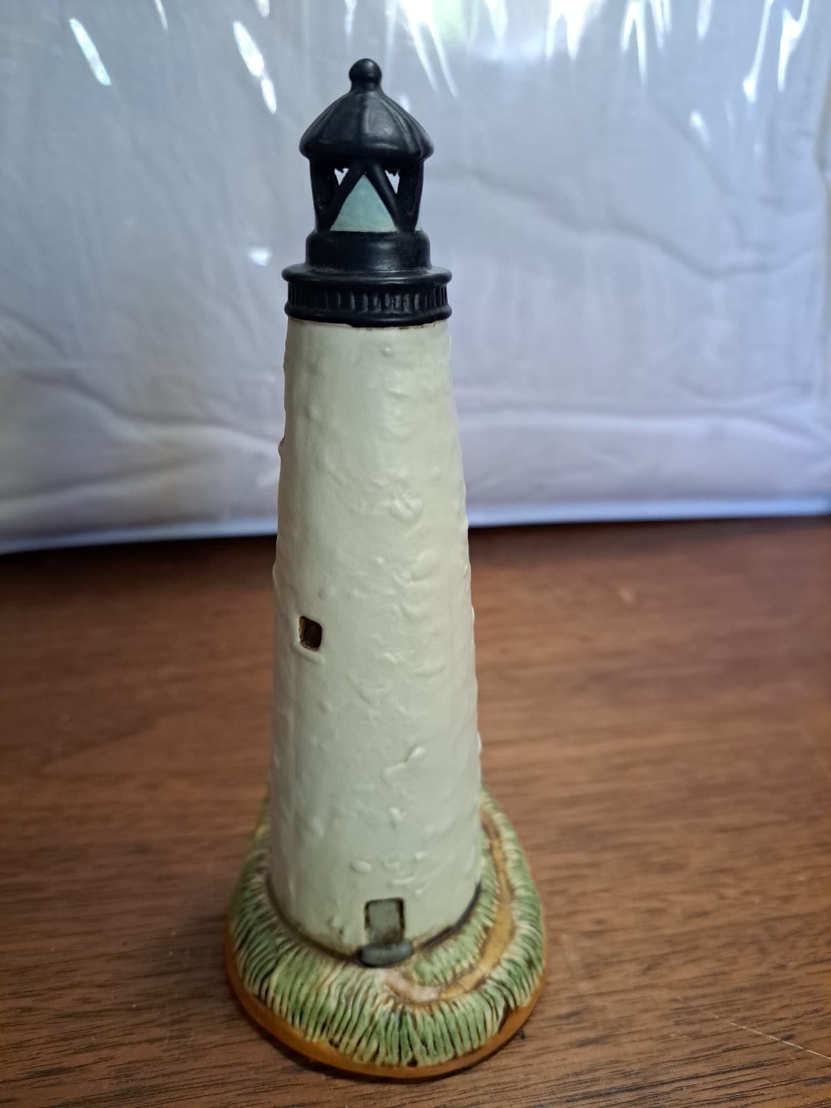 1994 Geo Z Lefton Handpainted Lighthouse Ocracoke Figurine - Thumbnail 2