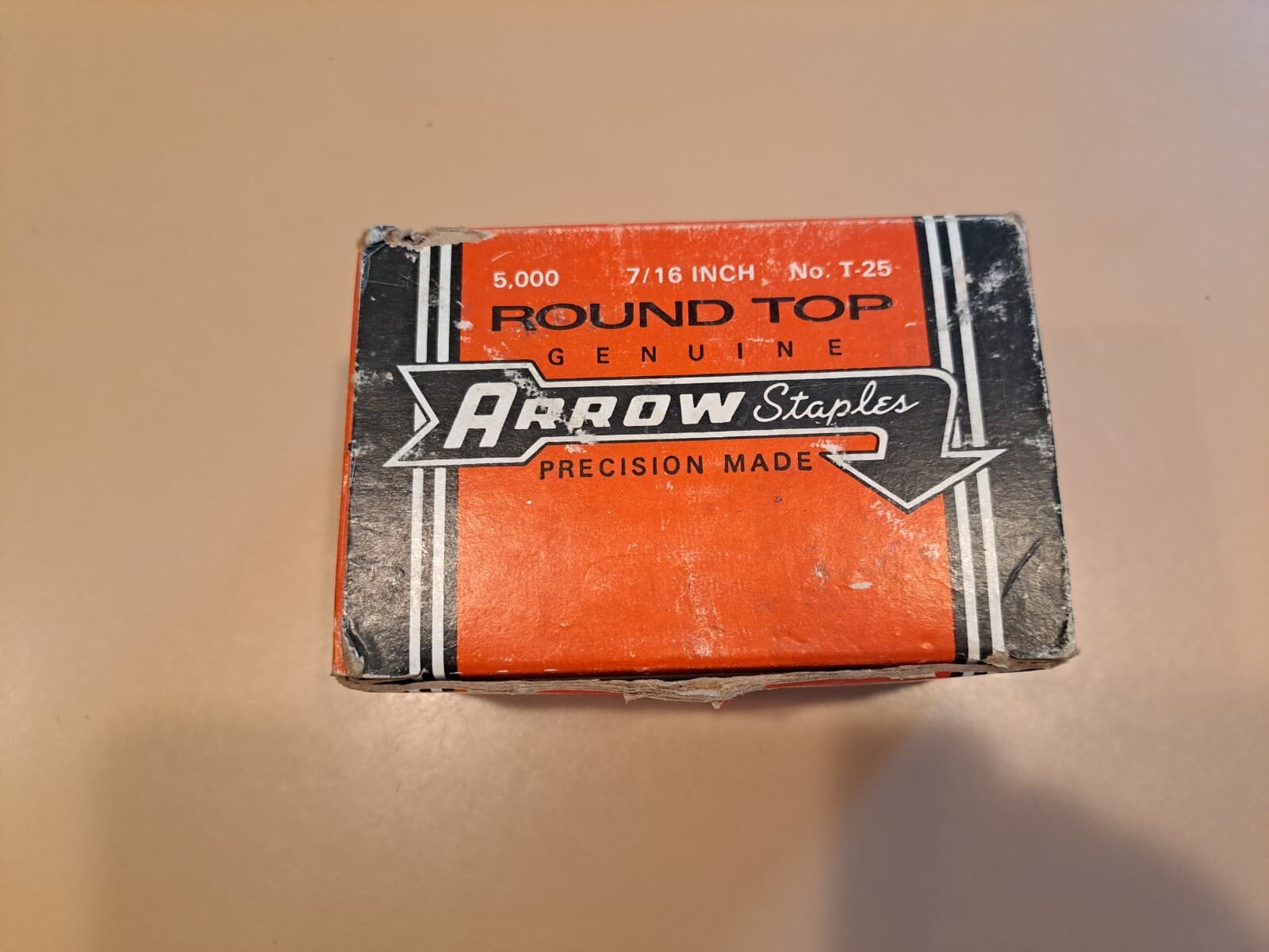 Arrow T-25 Gun Staples 5000 Count 7/16" Round Top USA New In Box - Thumbnail 2