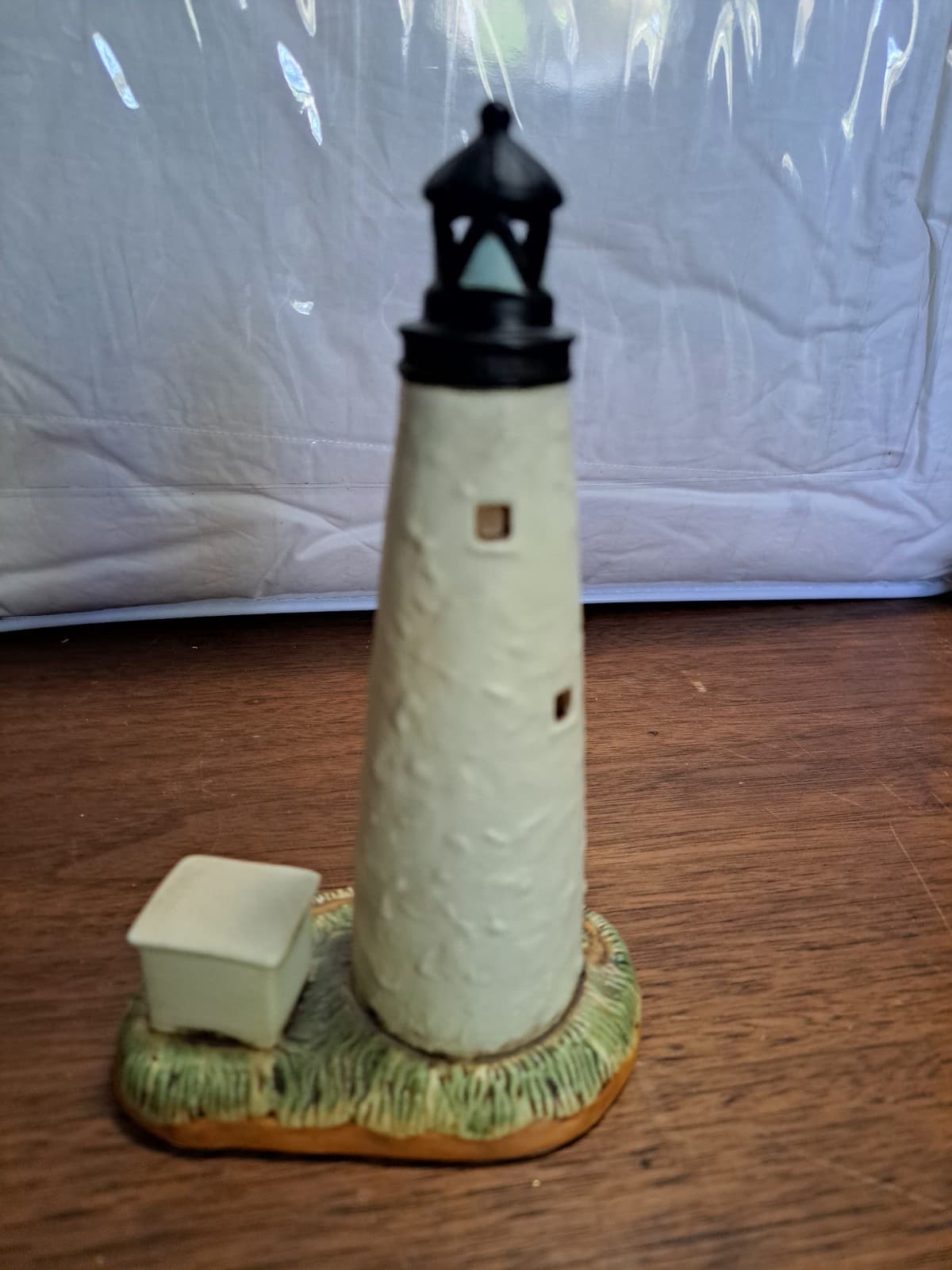 1994 Geo Z Lefton Handpainted Lighthouse Ocracoke Figurine - Thumbnail 3