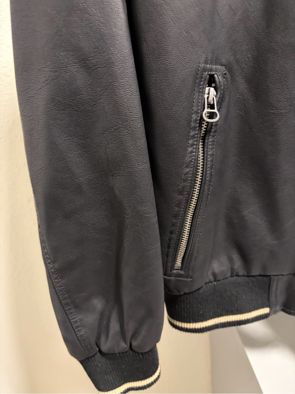 Wilsons Leather Black Leather Bomber Jacket with Cream Stripe Trim - Thumbnail 2