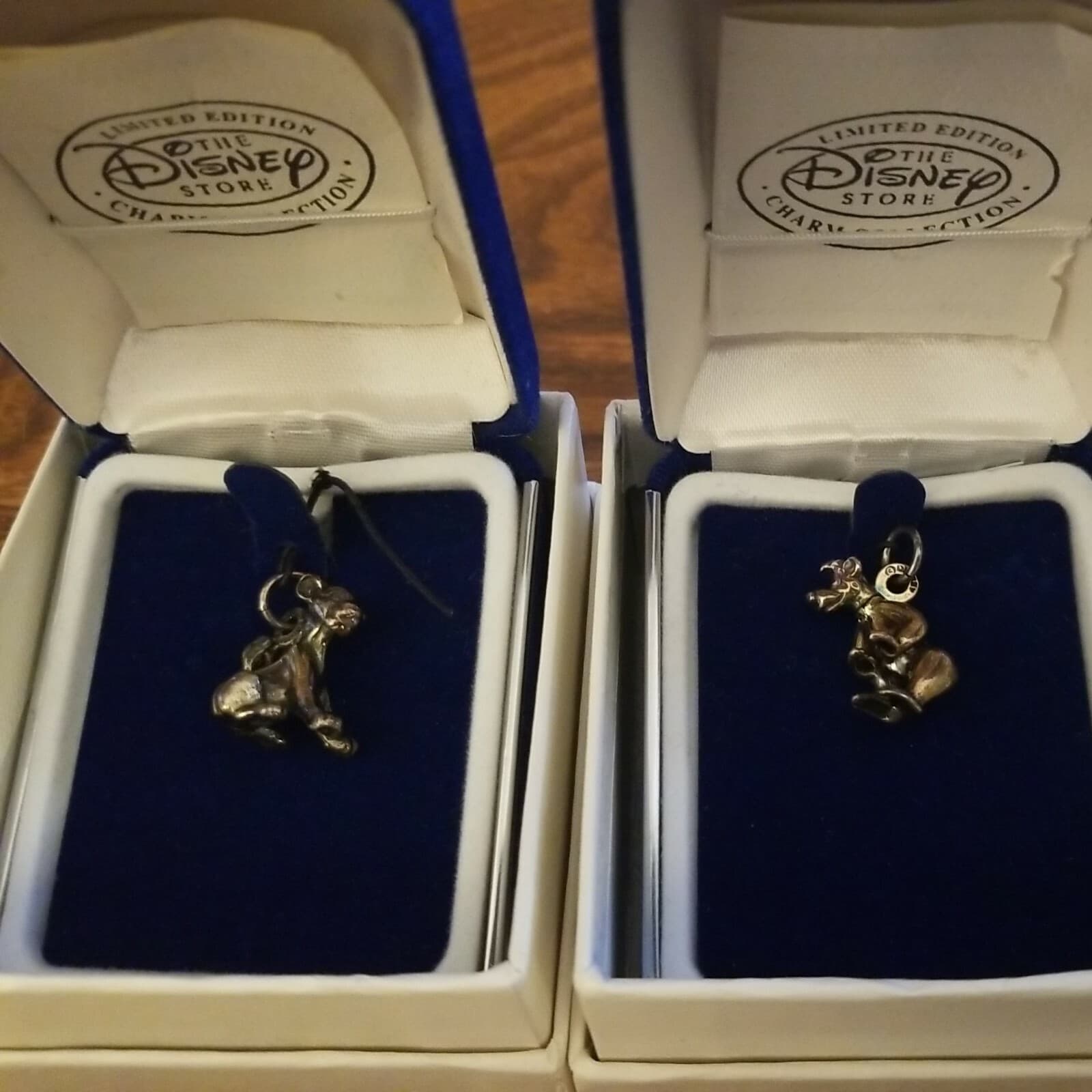 Disney Store Sterling Silver Charm Bracelet Limited Edition 6 FRIENDS CHARMS NIB - Thumbnail 4