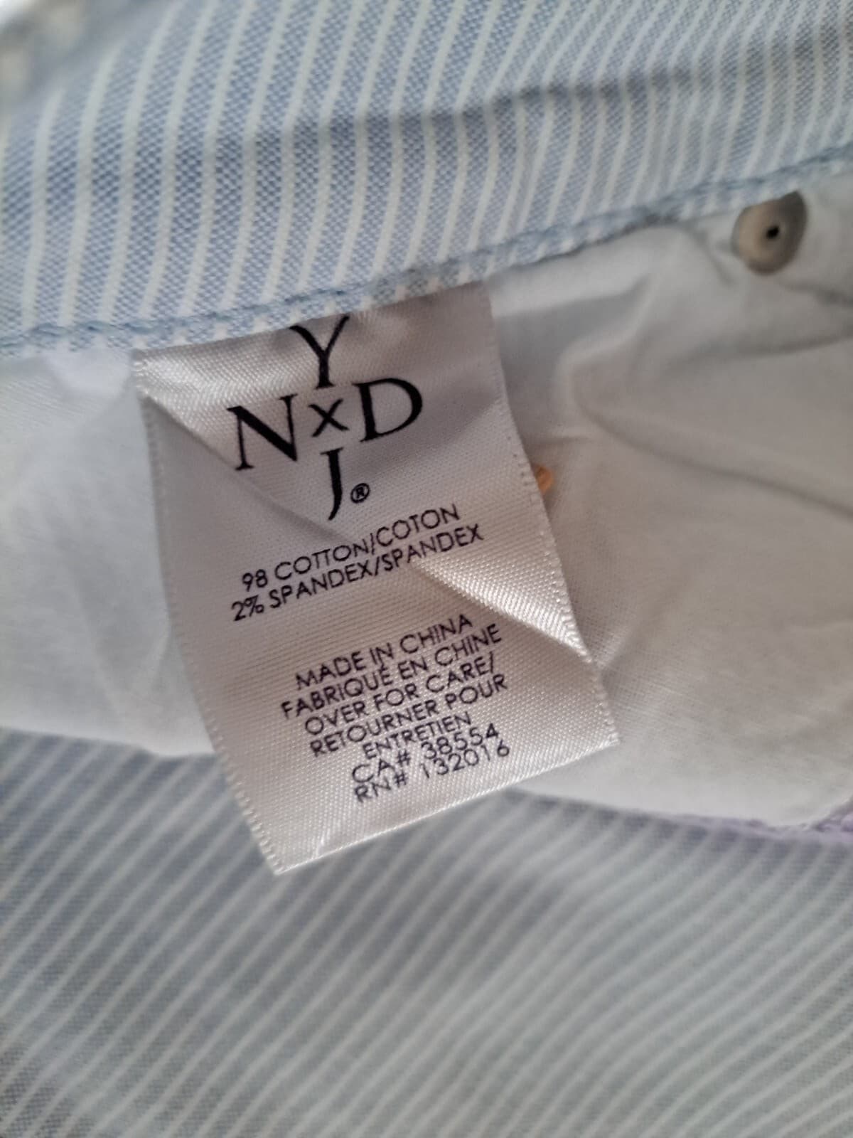 NYDJ Chloe Lift Tuck Capri Crop 5 Pocket Jean Light Blue Railroad Stripe Sz 12 - Thumbnail 3