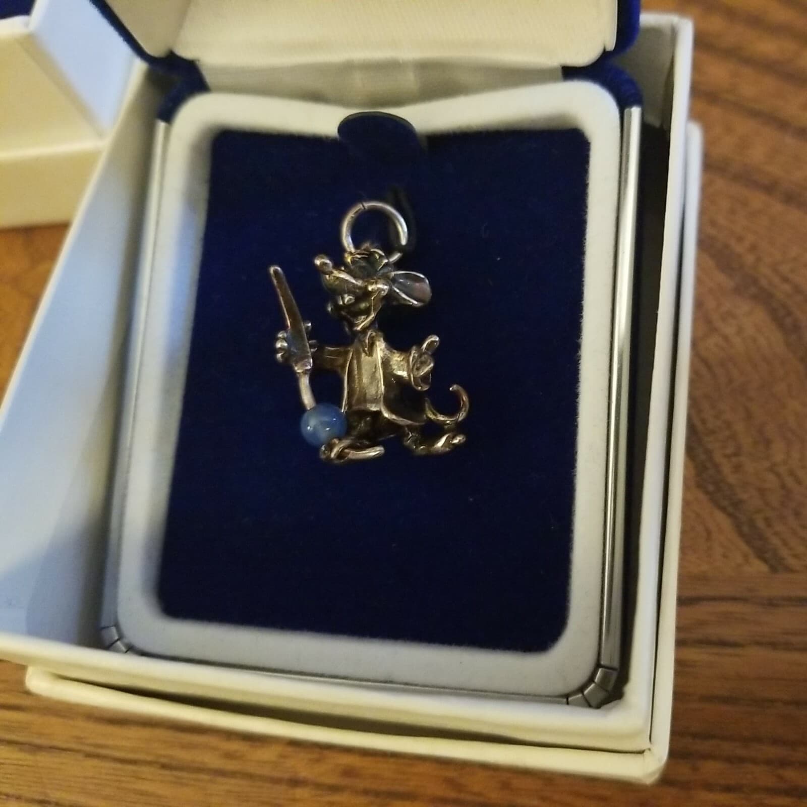 Disney Store Sterling Silver Charm Bracelet Limited Edition 6 FRIENDS CHARMS NIB - Thumbnail 8