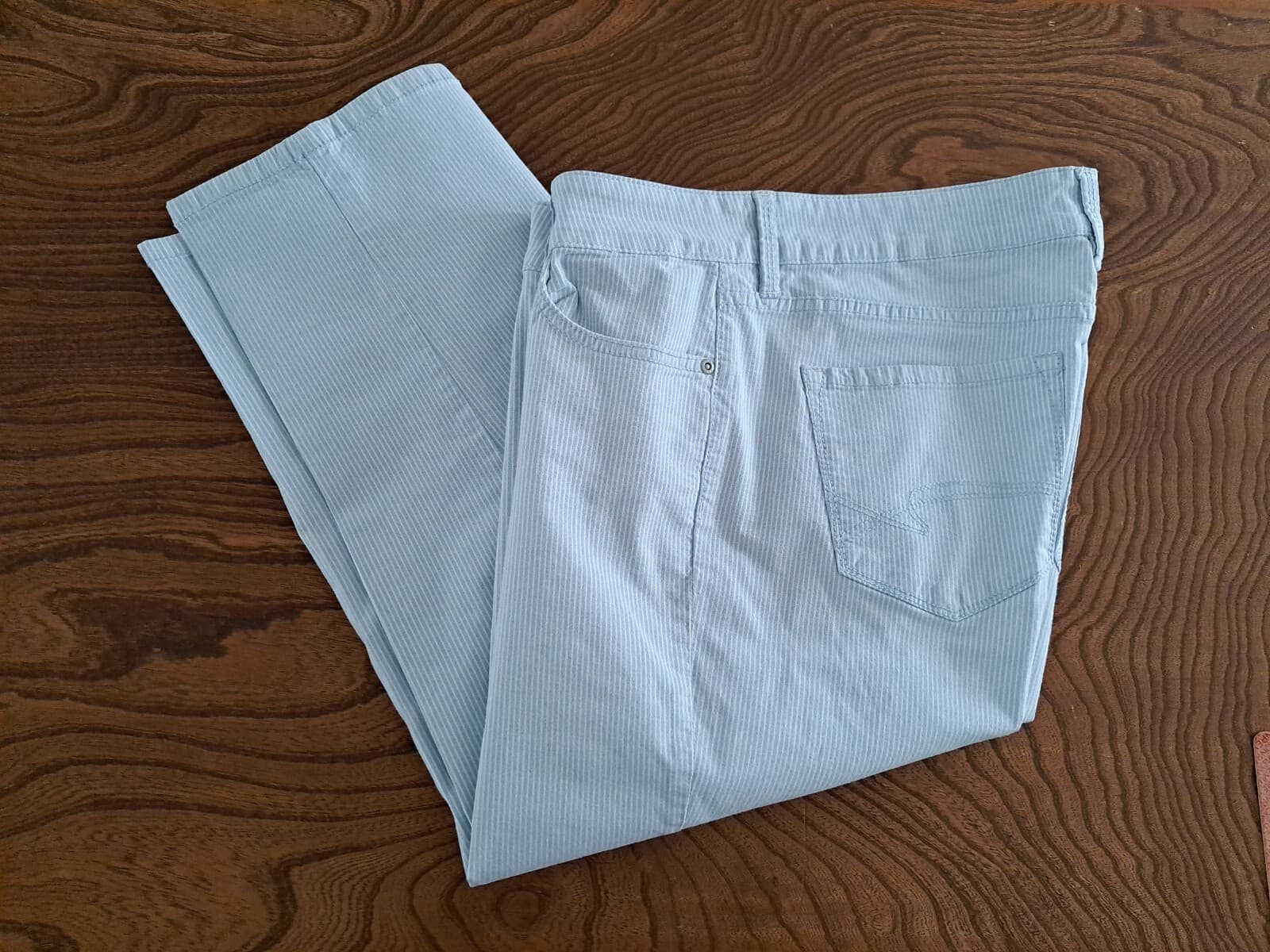 NYDJ Chloe Lift Tuck Capri Crop 5 Pocket Jean Light Blue Railroad Stripe Sz 12 - Thumbnail 4