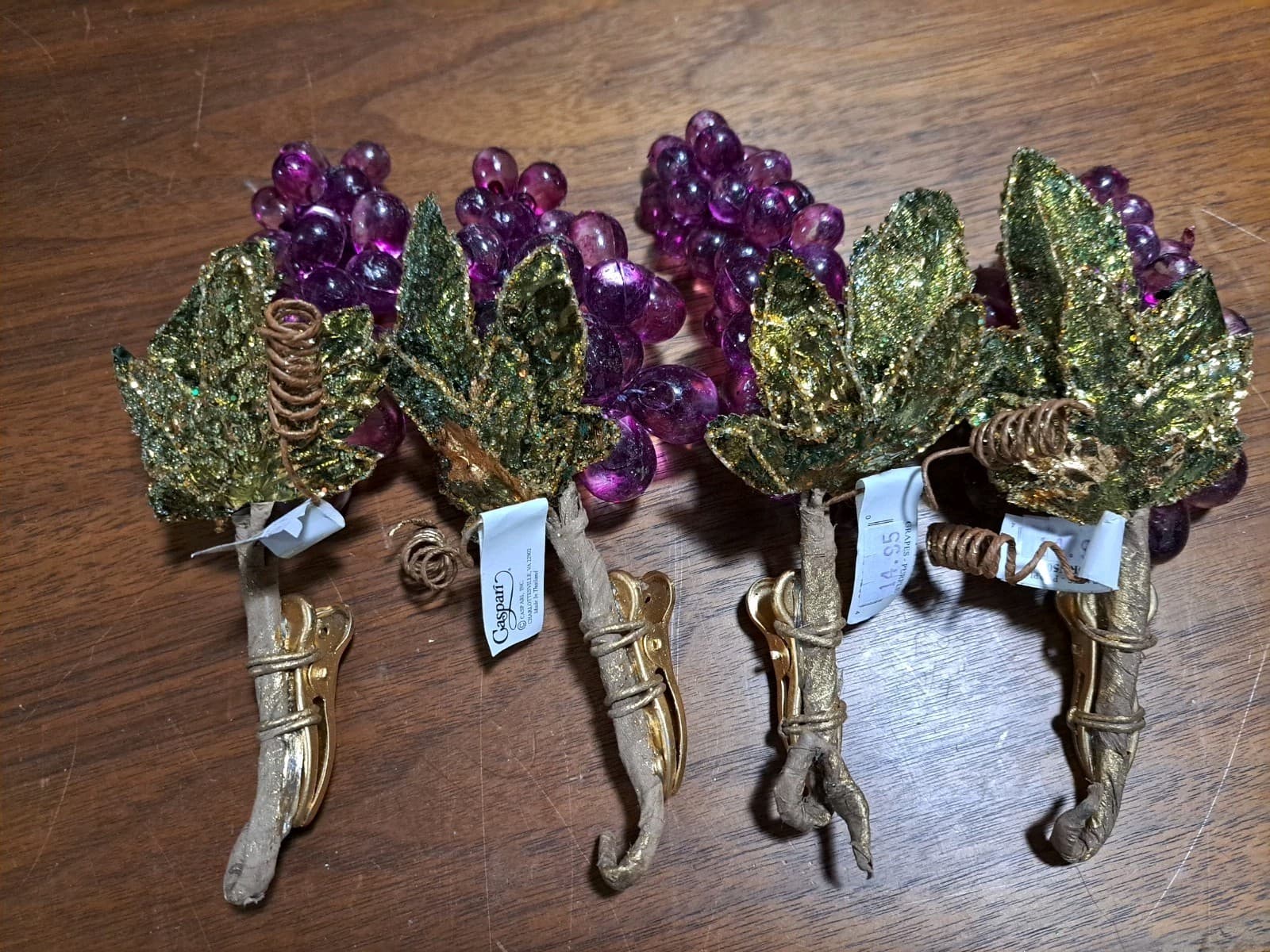 Purple Grape Bunches Clip-on Lot 4 Ornaments Decoration Caspari Lucite? Plastic? - Thumbnail 3