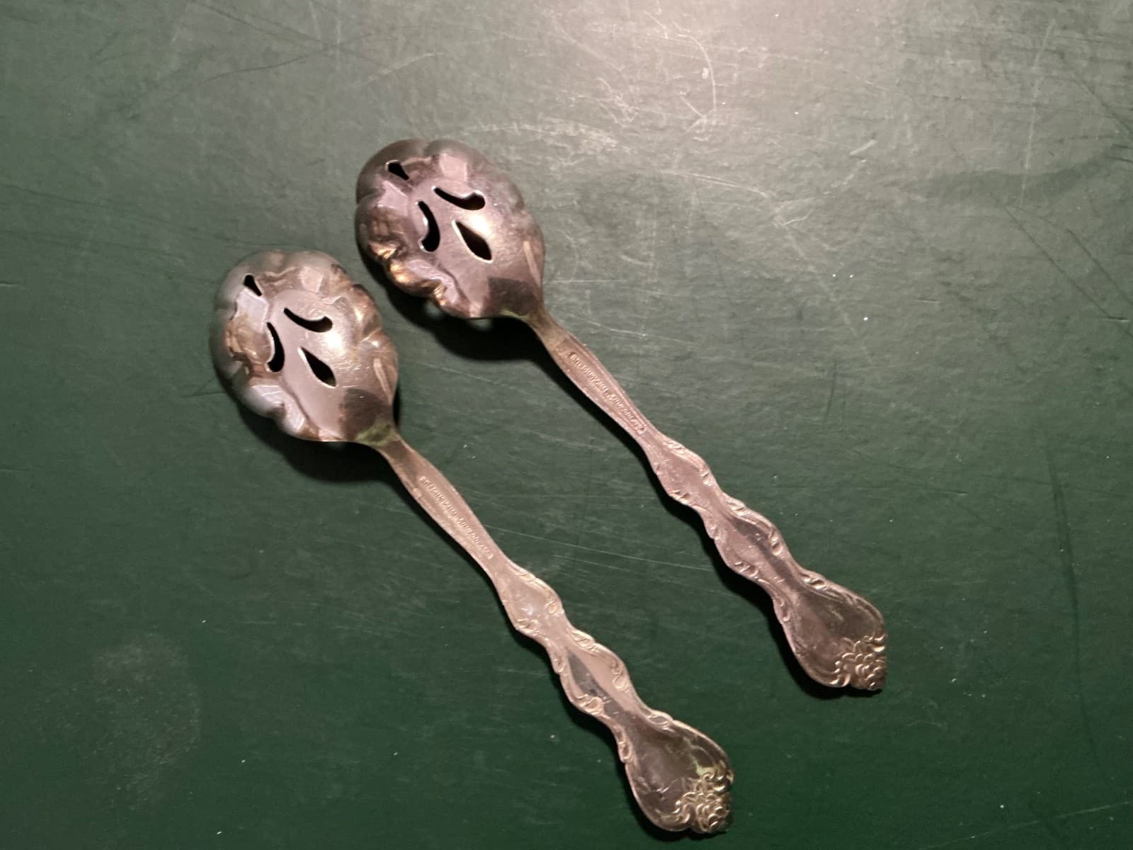 International Silver Silver-plate "Interlude" Pierced Shell Sugar Spoon Lot of 2 - Thumbnail 4