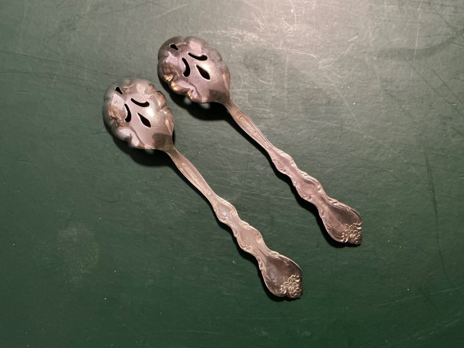International Silver Silver-plate "Interlude" Pierced Shell Sugar Spoon Lot of 2 - Thumbnail 5
