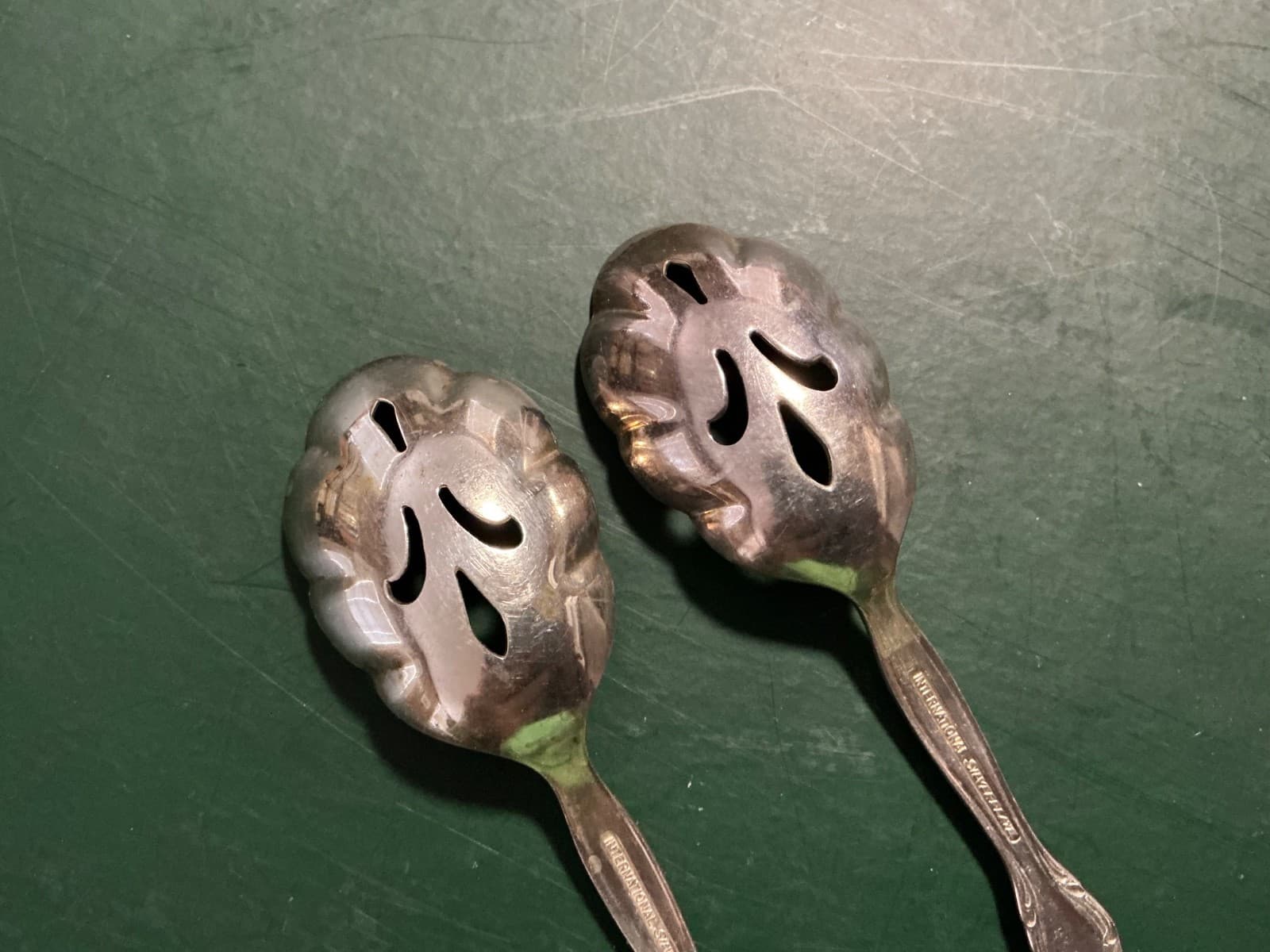 International Silver Silver-plate "Interlude" Pierced Shell Sugar Spoon Lot of 2 - Thumbnail 6