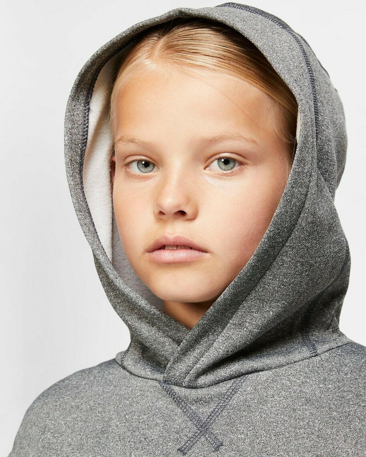 Nike Girl's Therma Fleece Graphic Pullover Hoodie Gray Large - Thumbnail 3