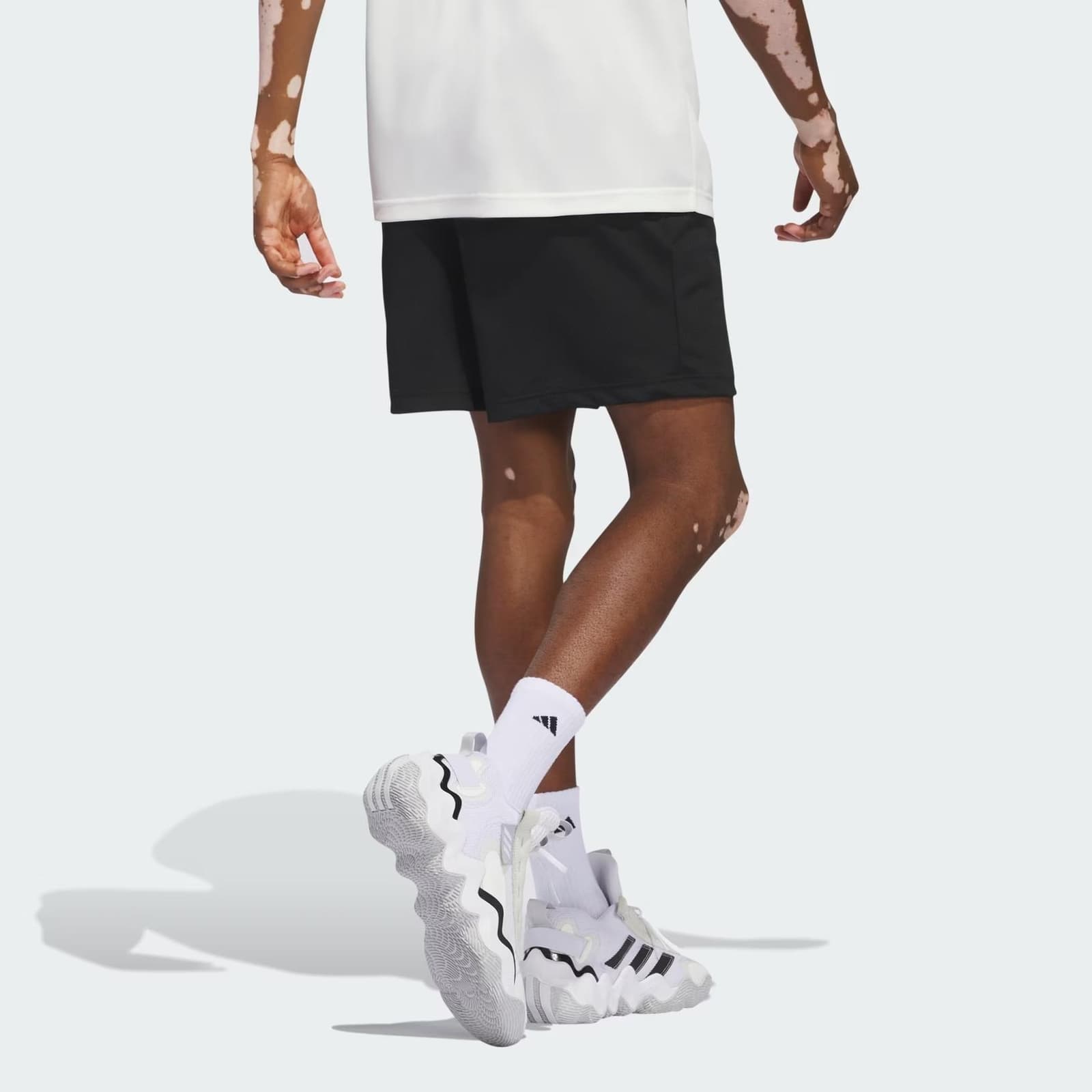 adidas Men's Aeroready Legends Mesh Basketball Shorts Black XX-Large $40 Value - Thumbnail 3