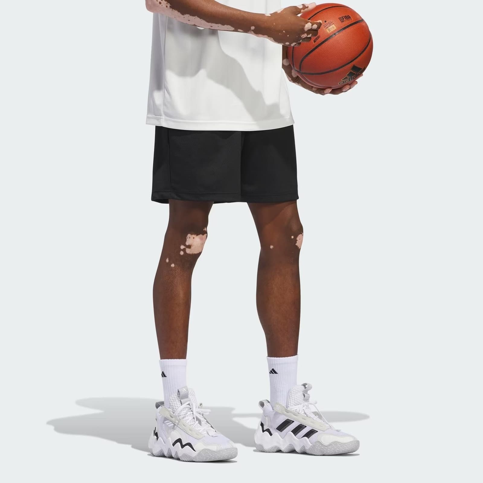 adidas Men's Aeroready Legends Mesh Basketball Shorts Black XX-Large $40 Value - Thumbnail 2