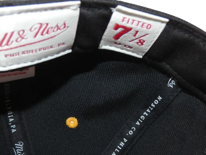 Mitchell & Ness Men's Los Angeles Lakers Hardwood Classics Cap Fitted Size 7 1/8 - Thumbnail 6