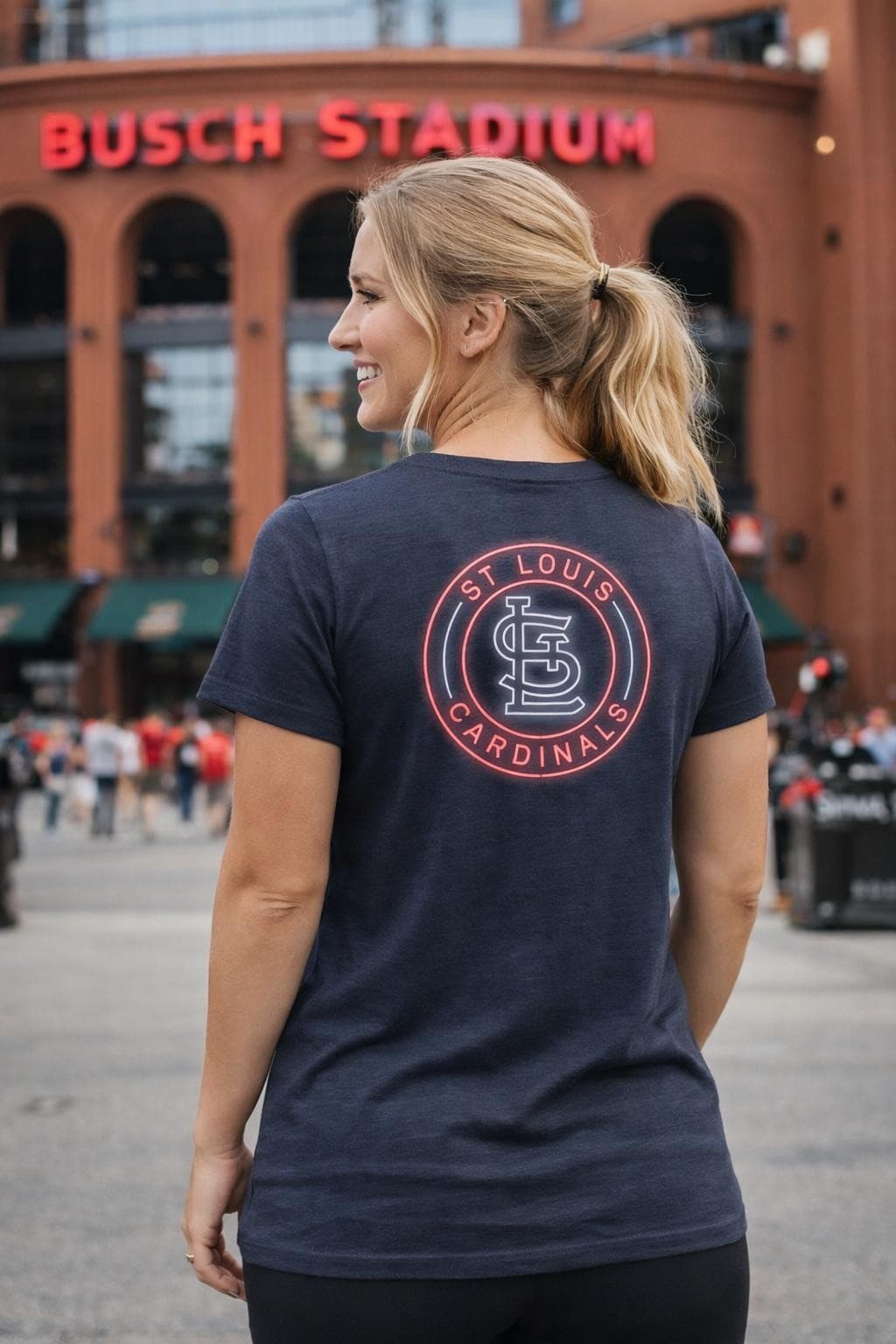 '47 Brand Women's St. Louis Cardinals Neon Circle Club T-Shirt Medium Navy - Thumbnail 2