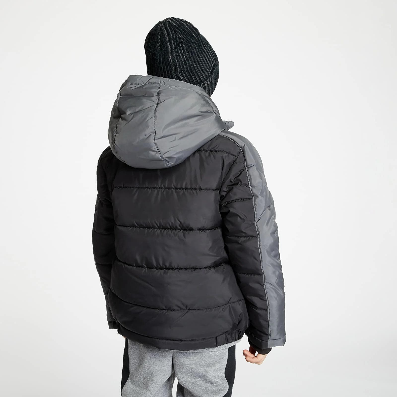 Nike Jordan Boy's Jumpman Classic Puffer Jacket Size 4 $95 Value - Thumbnail 2