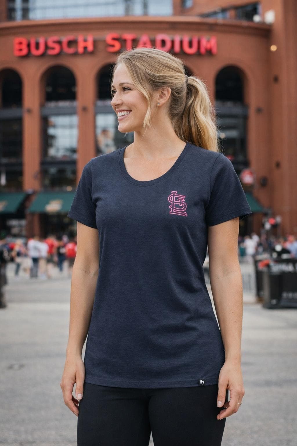 '47 Brand Women's St. Louis Cardinals Neon Circle Club T-Shirt Medium Navy - Thumbnail 5