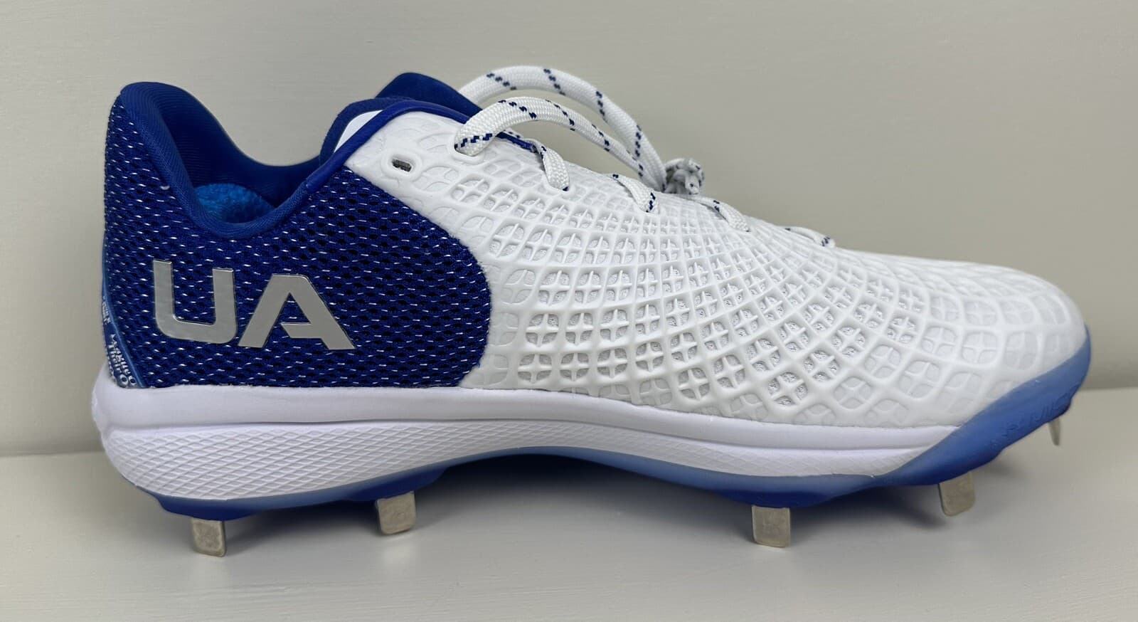 Under Armour Women's Glyde 2.0 MT Metal Fastpitch Softball Cleats Sz 5.5 - Thumbnail 15