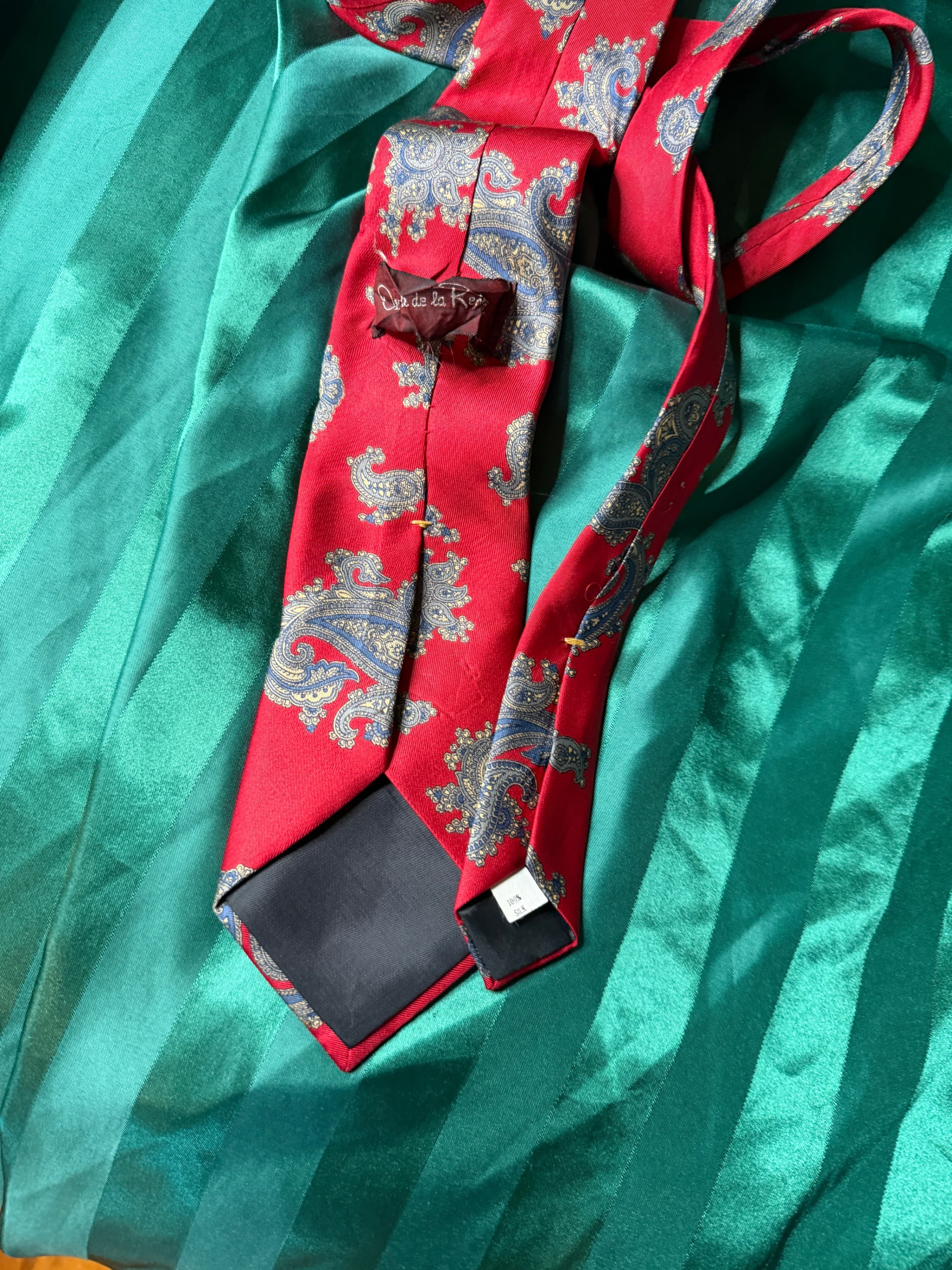 Vintage 90s Oscar de la Renta Silk Bold Paisley Red Power Necktie - Thumbnail 5