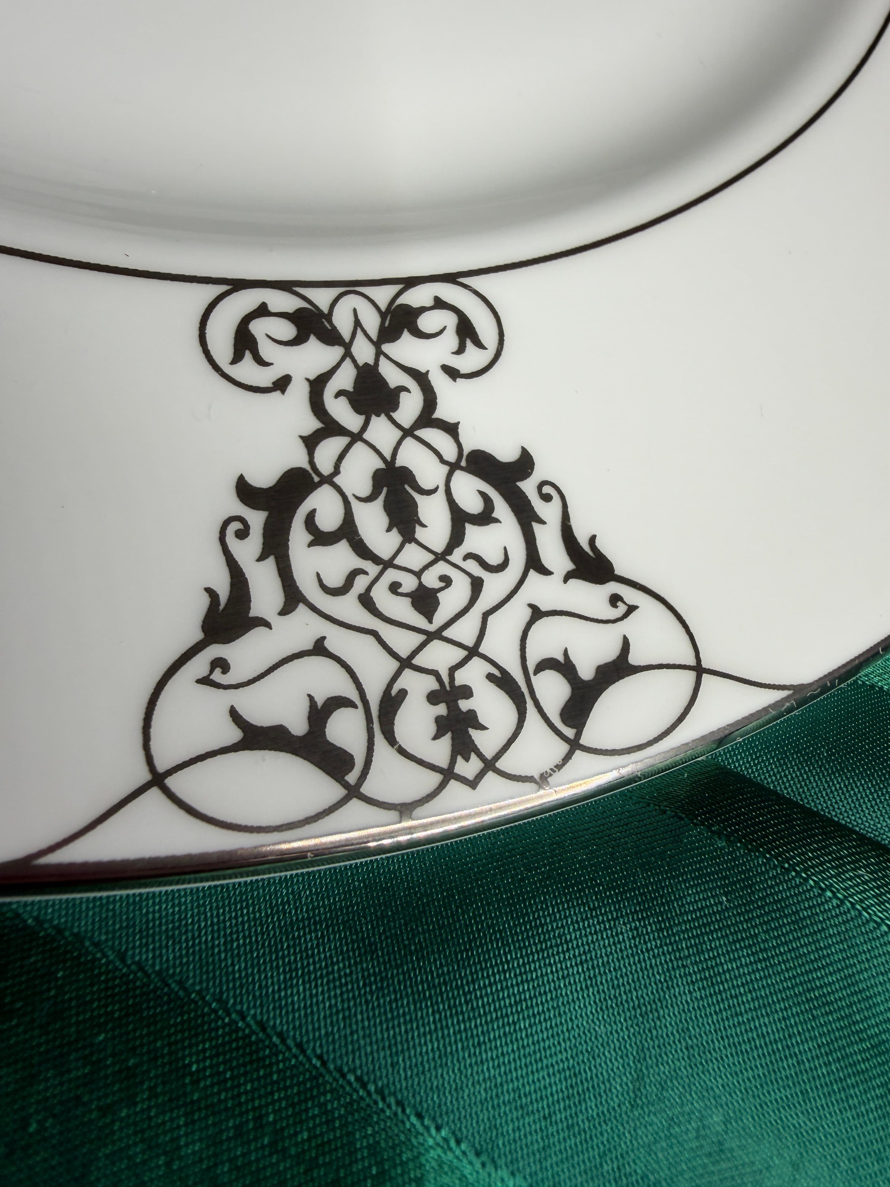 Vera Wang Wedgwood Imperial Scroll Plate Set - 2 Dinner & 2 Salad - Thumbnail 10