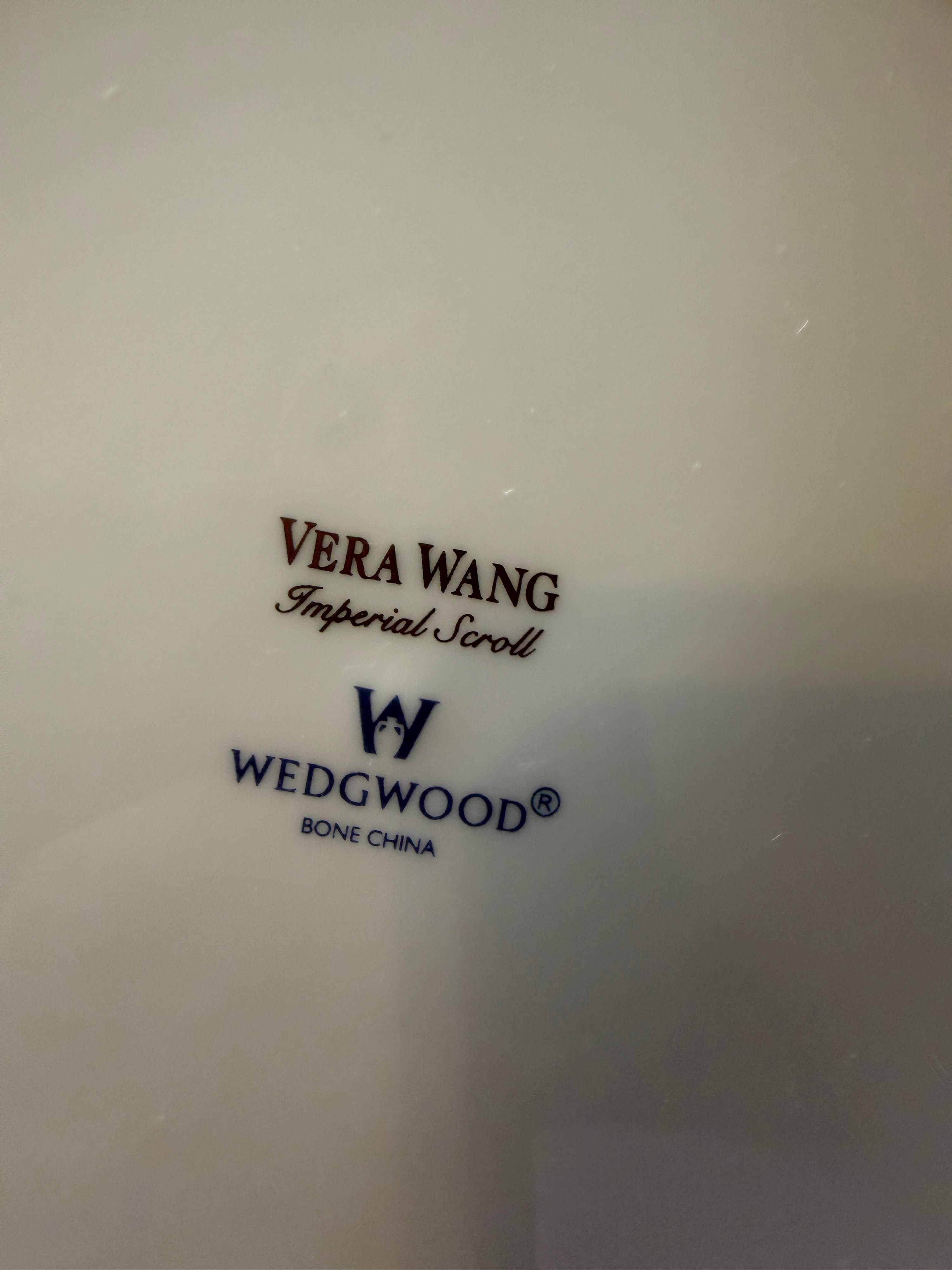 Vera Wang Wedgwood Imperial Scroll Plate Set - 2 Dinner & 2 Salad - Thumbnail 11