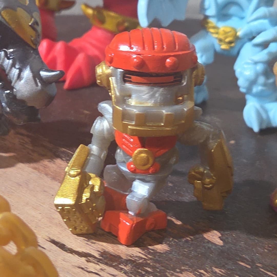 Large Lot of Treasure X Action Figures Aliens Monsters And Accessories - Thumbnail 12