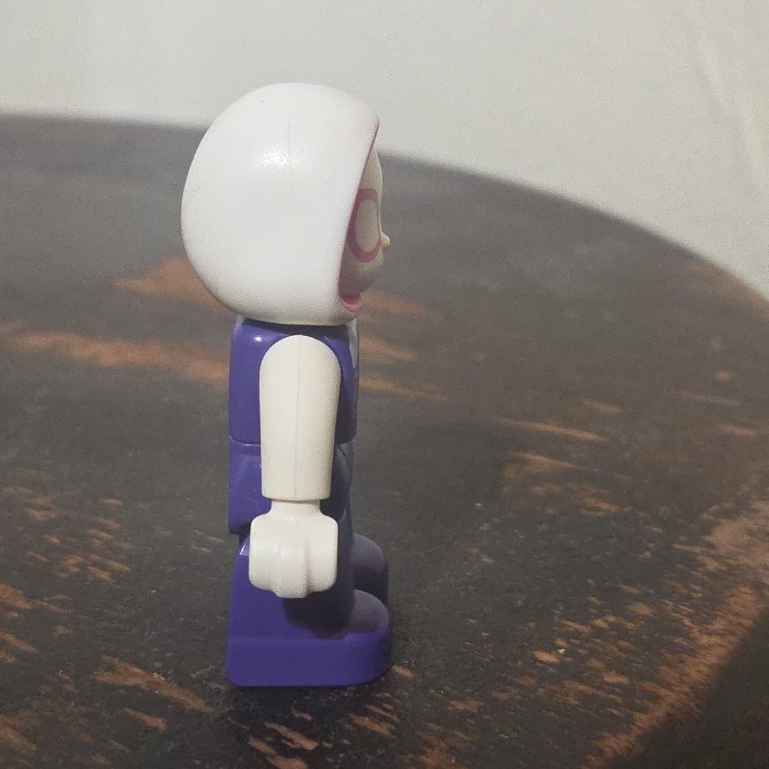 Lego Duplo Mini Figure Ghost Spider Gwen Purple White - Thumbnail 3