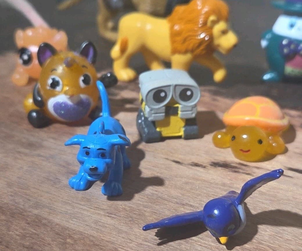 Mixed Bag Of Animal Toys And Figurines - Thumbnail 2