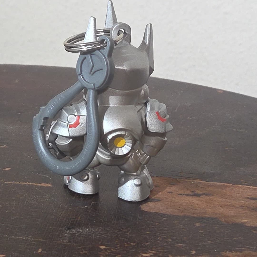 BLIZZARD - Overwatch Backpack Hanger Figure - Series 1 - Reinhardt - Thumbnail 3