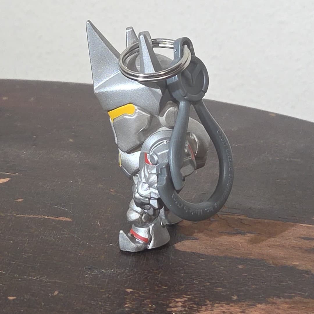 BLIZZARD - Overwatch Backpack Hanger Figure - Series 1 - Reinhardt - Thumbnail 4