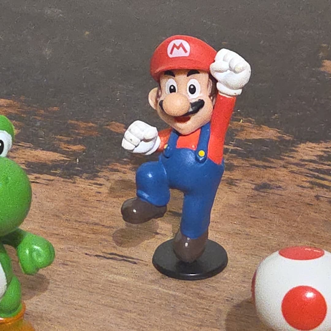 Mario Donkey Kong Yoshi Lot Of 4 Mini Figures Assorted - Thumbnail 3
