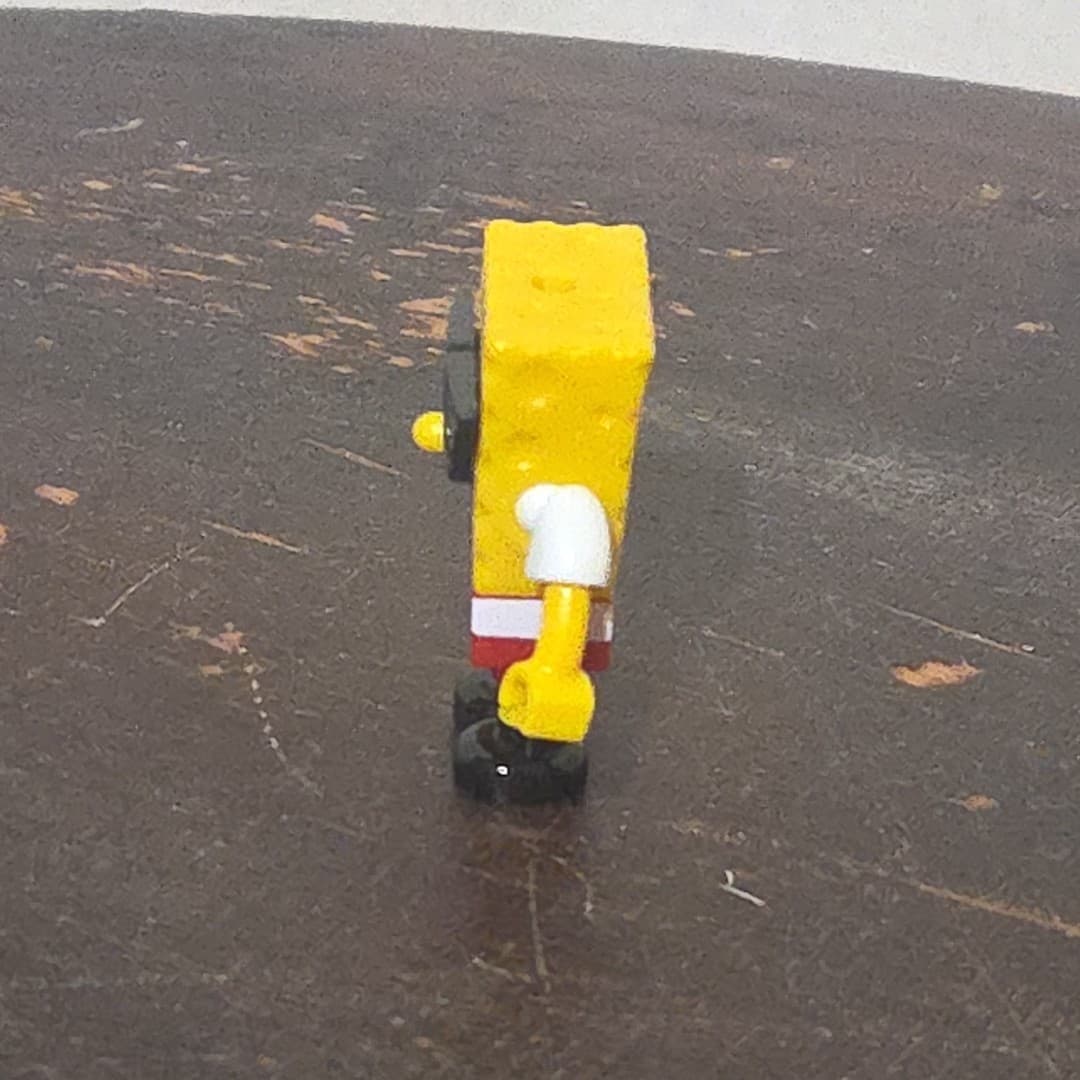 1.25" SPONGEBOB MINI FIGURE: FROM MEGA CONSTRUX BEACH RESORT- 2014 - Thumbnail 2