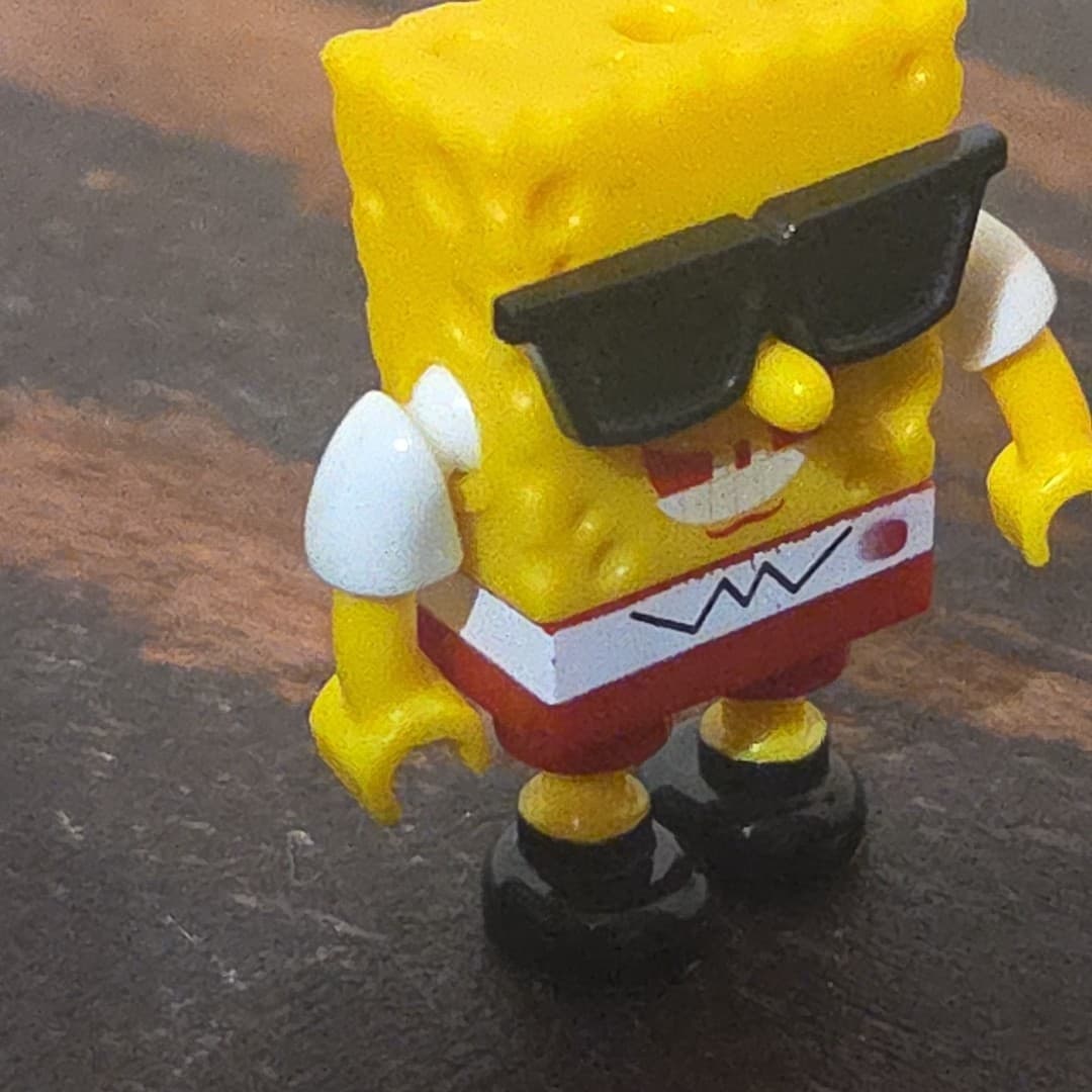 1.25" SPONGEBOB MINI FIGURE: FROM MEGA CONSTRUX BEACH RESORT- 2014 - Thumbnail 10