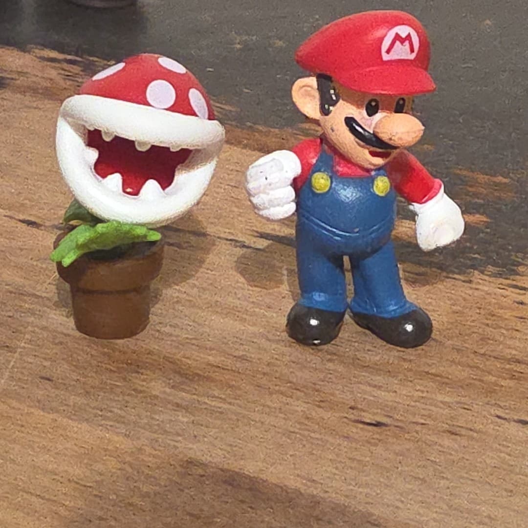 6pcs Super Mario Bros Figures & Hotwheels: Bowser, Mario, Yoshi, plus more - Thumbnail 9