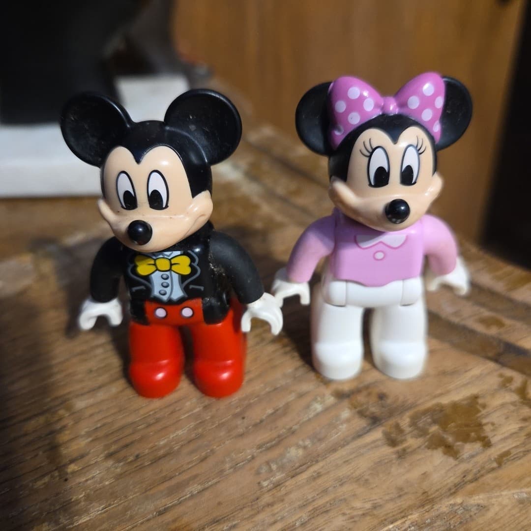 Lego Duplo Mickey & Minnie Mouse Clubhouse Figures Parade