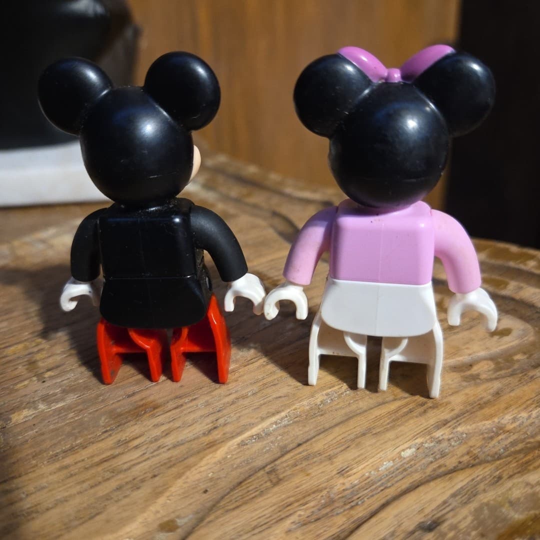 Lego Duplo Mickey & Minnie Mouse Clubhouse Figures Parade - Thumbnail 3