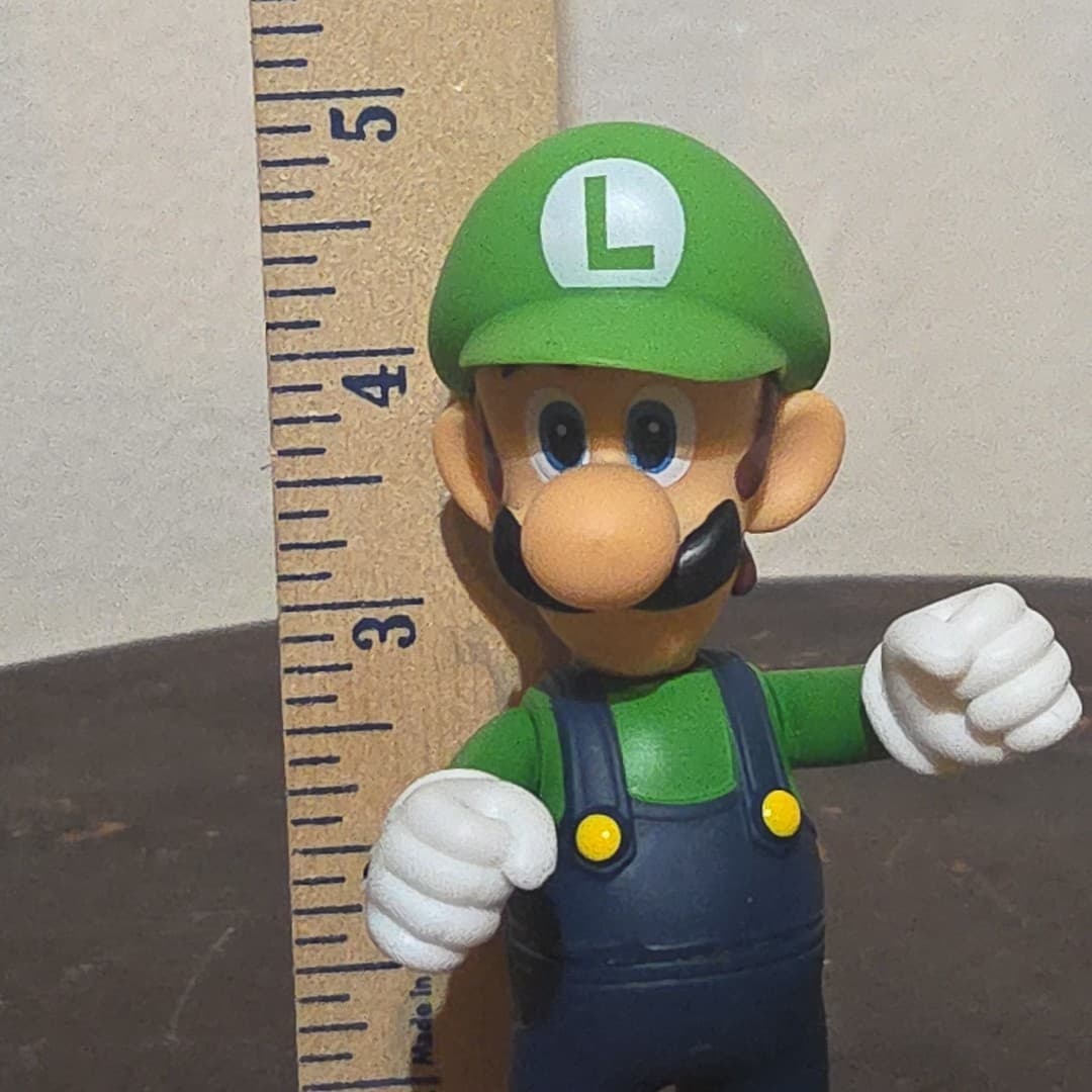 6pcs Super Mario Bros Figures & Hotwheels: Bowser, Mario, Yoshi, plus more - Thumbnail 2