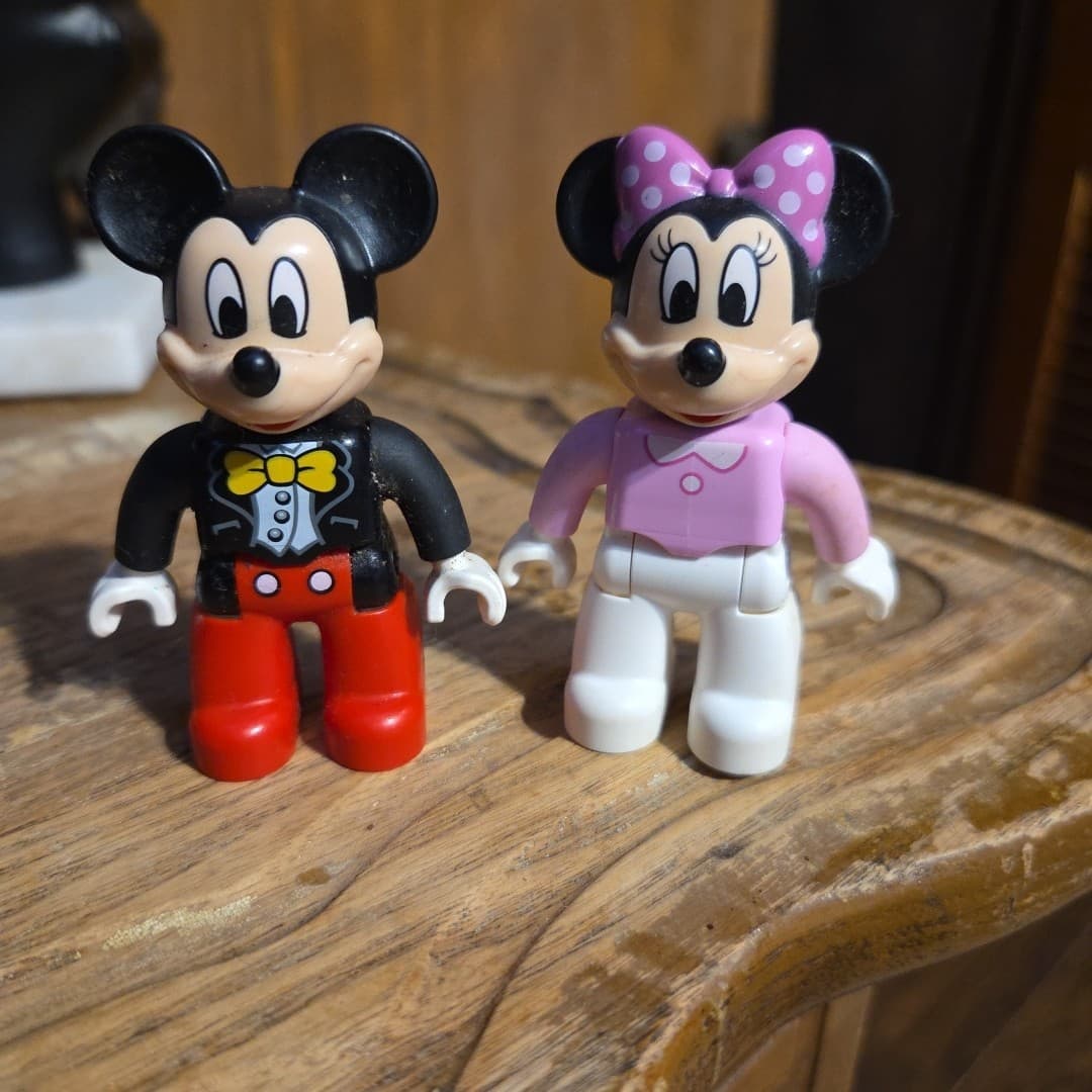 Lego Duplo Mickey & Minnie Mouse Clubhouse Figures Parade - Thumbnail 2