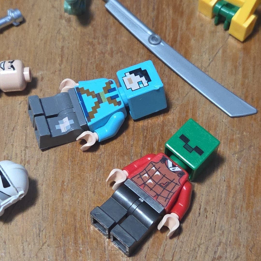 Minecraft Star Wars Pokemon LEGO/Constux Figures/Animals, Parts/Peices Lot - Thumbnail 3