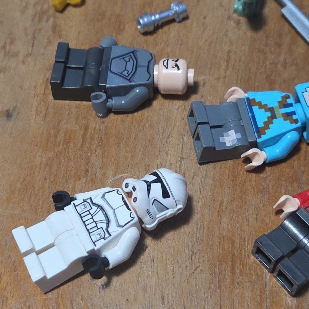Minecraft Star Wars Pokemon LEGO/Constux Figures/Animals, Parts/Peices Lot - Thumbnail 2