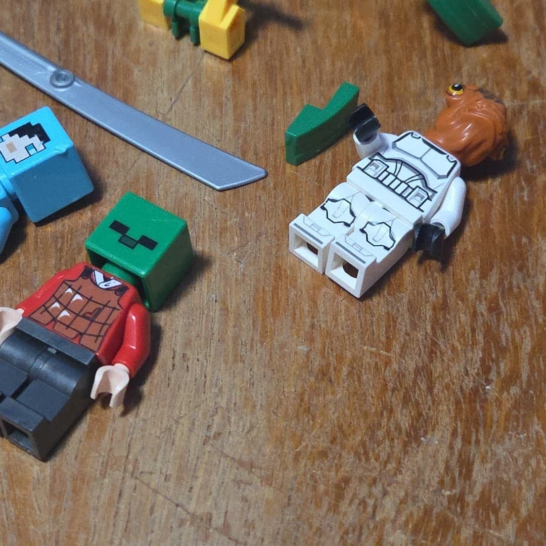 Minecraft Star Wars Pokemon LEGO/Constux Figures/Animals, Parts/Peices Lot - Thumbnail 8