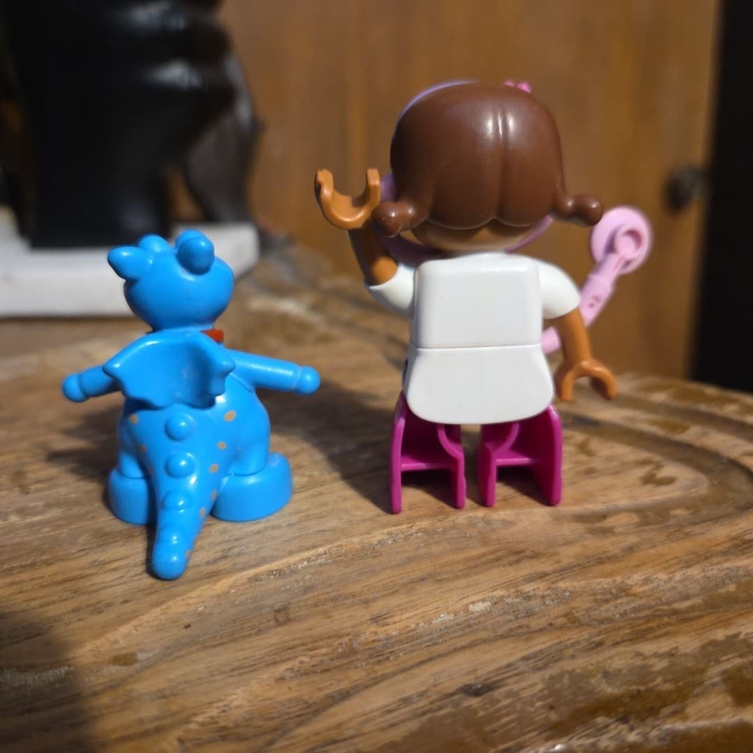 LEGO DUPLO Doc McStuffins & Stuffy Philbert The Blue Dragon Lot Minifigures - Thumbnail 2