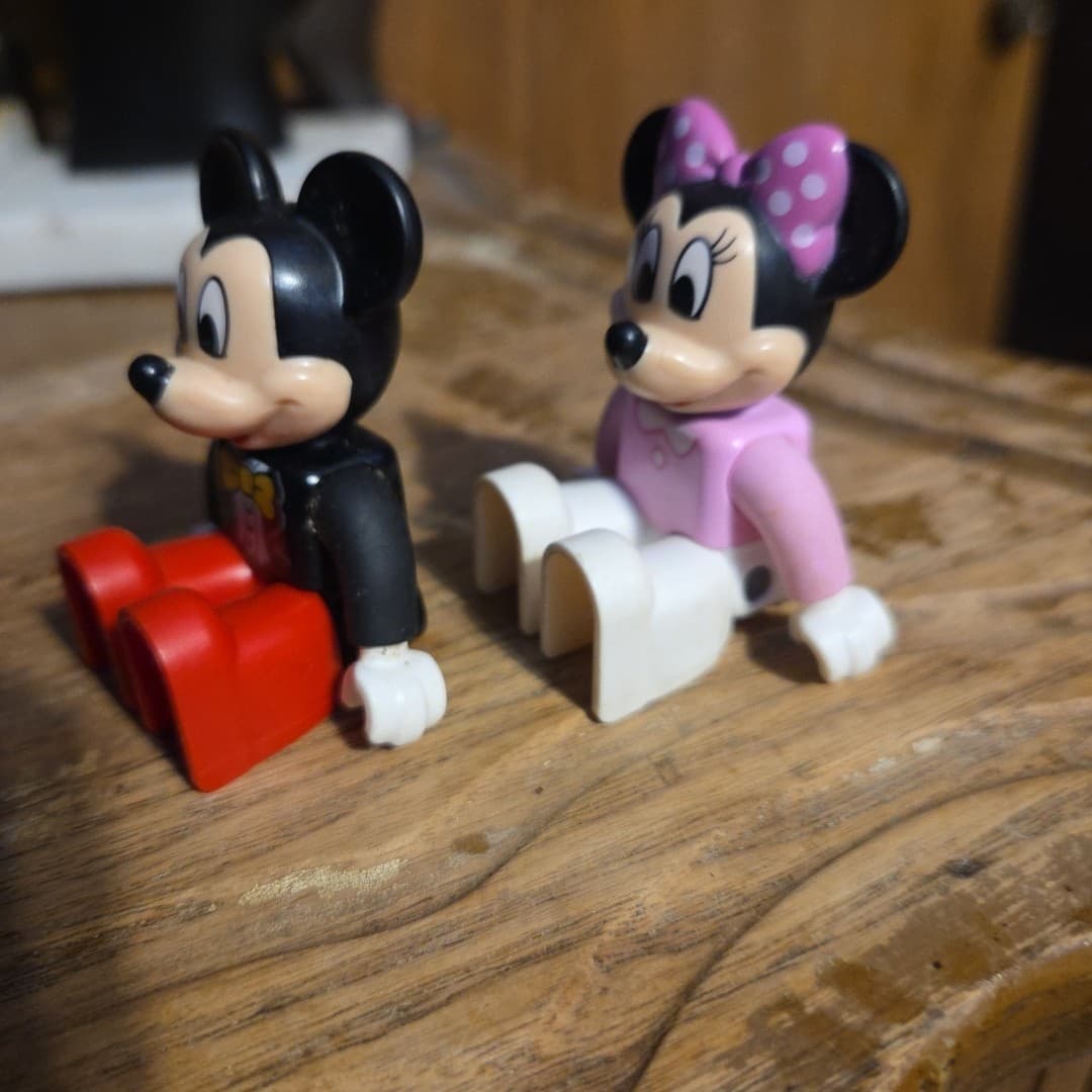 Lego Duplo Mickey & Minnie Mouse Clubhouse Figures Parade - Thumbnail 6