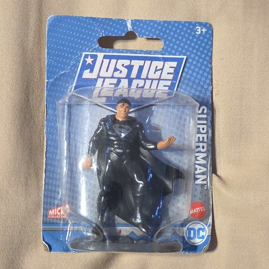 SUPERMAN 2.5” ACTION FIGURE DC COMICS JUSTICE LEAGUE TOY