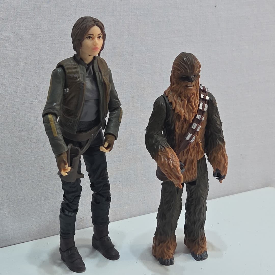 Star Wars 5' JYN ERSO And 4.75' Chewbacca - Thumbnail 5