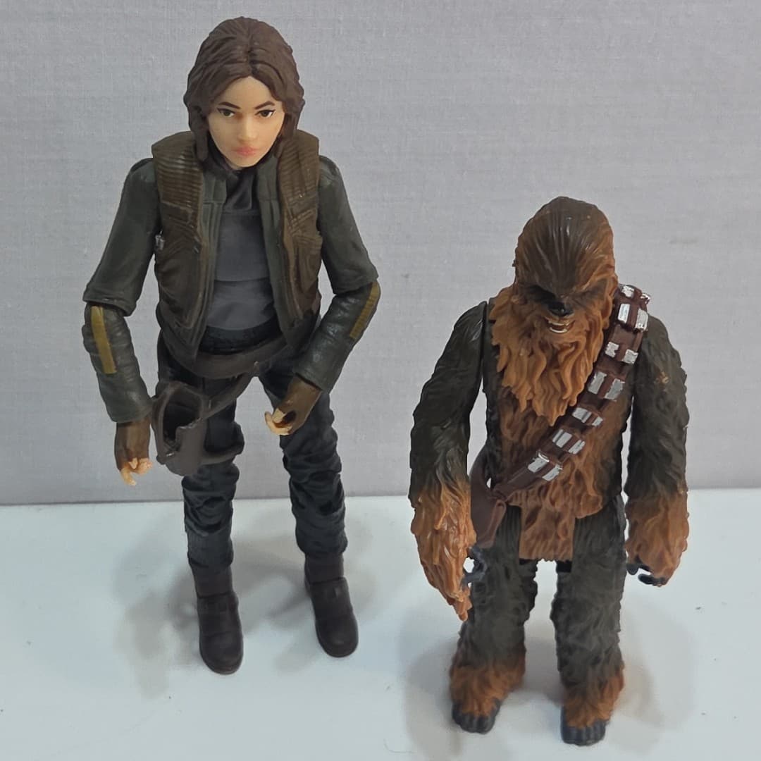Star Wars 5' JYN ERSO And 4.75' Chewbacca - Thumbnail 4