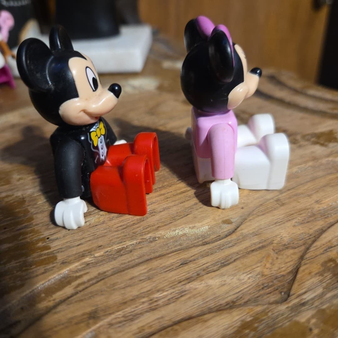 Lego Duplo Mickey & Minnie Mouse Clubhouse Figures Parade - Thumbnail 7